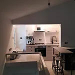 King Al Palazzetto Apartment *