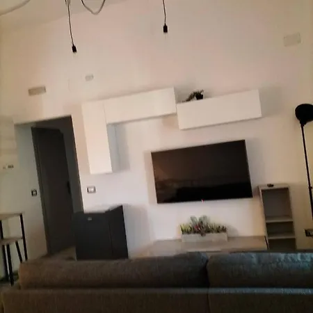 King Al Palazzetto Apartment *