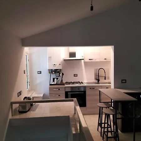 King Al Palazzetto Apartamento *