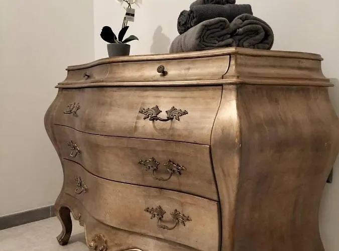 King Al Palazzetto Apartment *