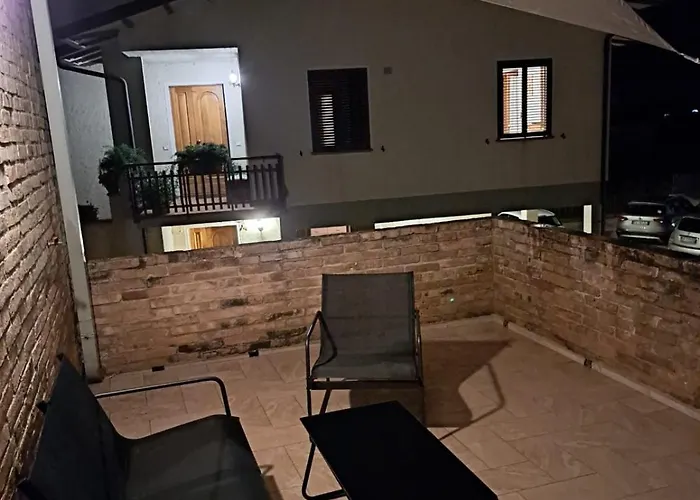 King Al Palazzetto Apartment